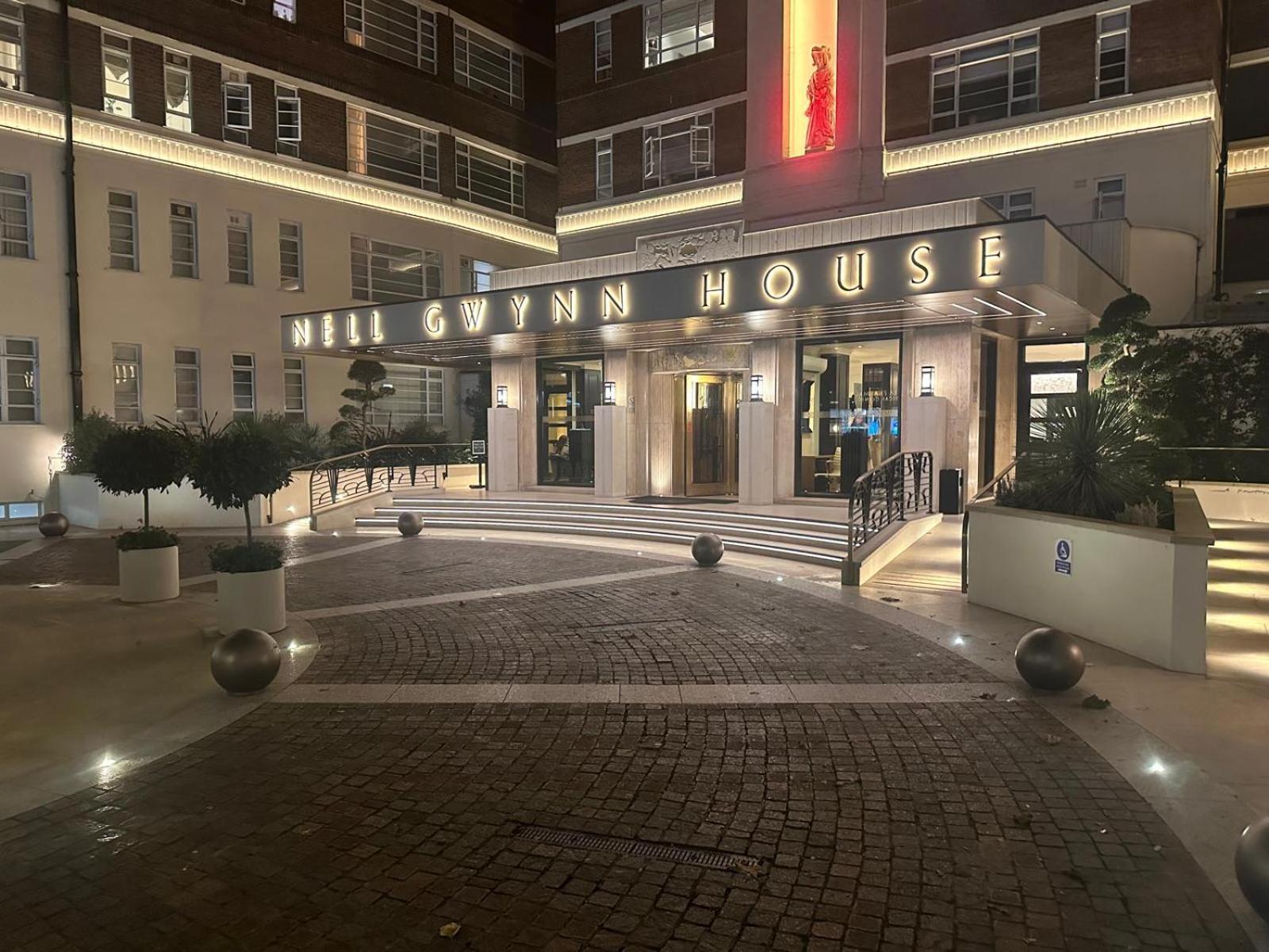 Stylish Flat In Nell Gwynn House, Close To Harrods, Sw3 * Londra